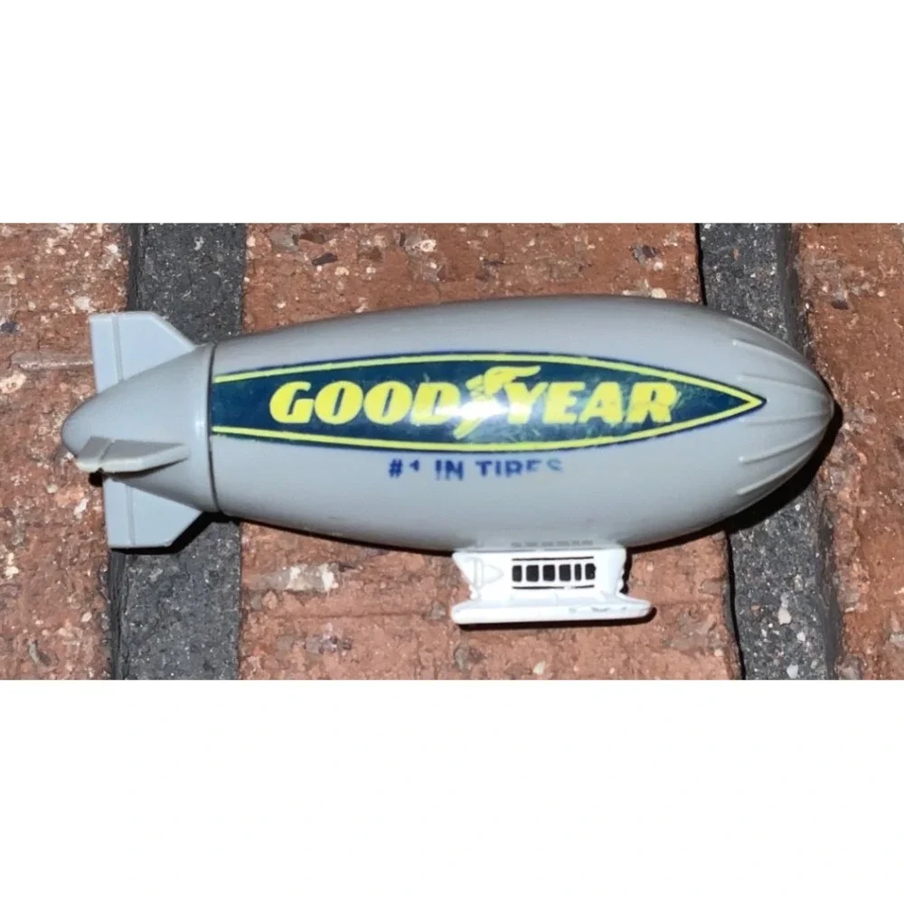 Hot Wheels Goodyear‎ Blimp Gray Diecast Mattel Advertising Airship Toy Vehicle